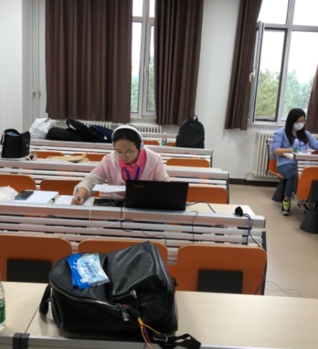 C:\Users\Yaodong\_DDNZone_\My Files\UIBE\黄色电影
工作\1. 研究生教学\a招生\2020硕士招生\照片\微信图片_20200603101716.jpg